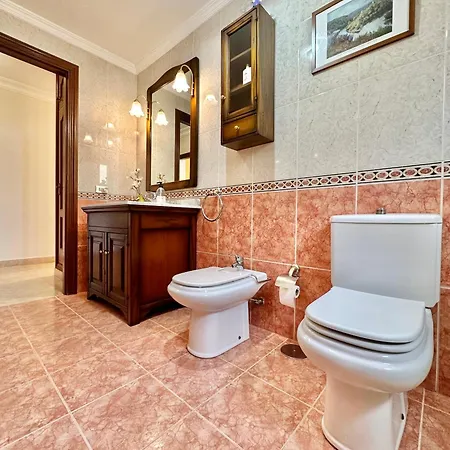 Views House Apartment *