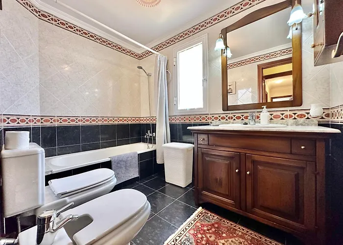 Views House Apartman *