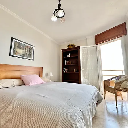 Views House Апартаменты