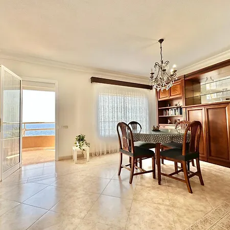 Апартаменты Views House Радазул